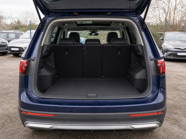 Angle trunk